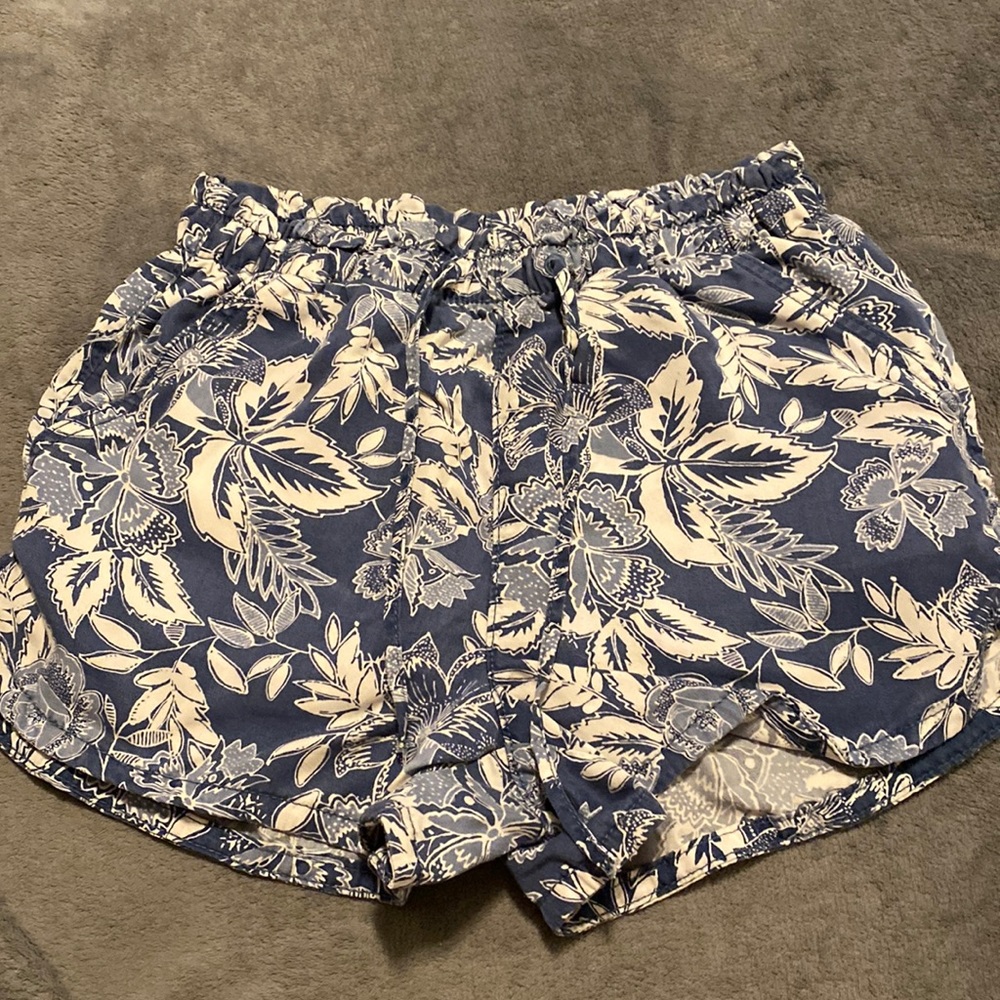 THE CUTEST HAWAIIN SHORTS